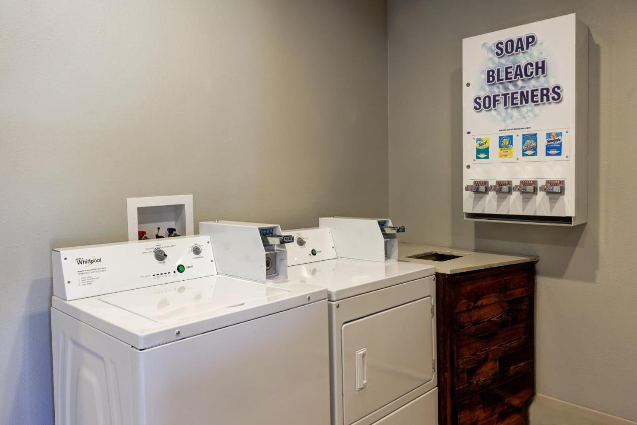 Holiday Inn Express Hotel & Suites Shelbyville By Ihg Eksteriør billede