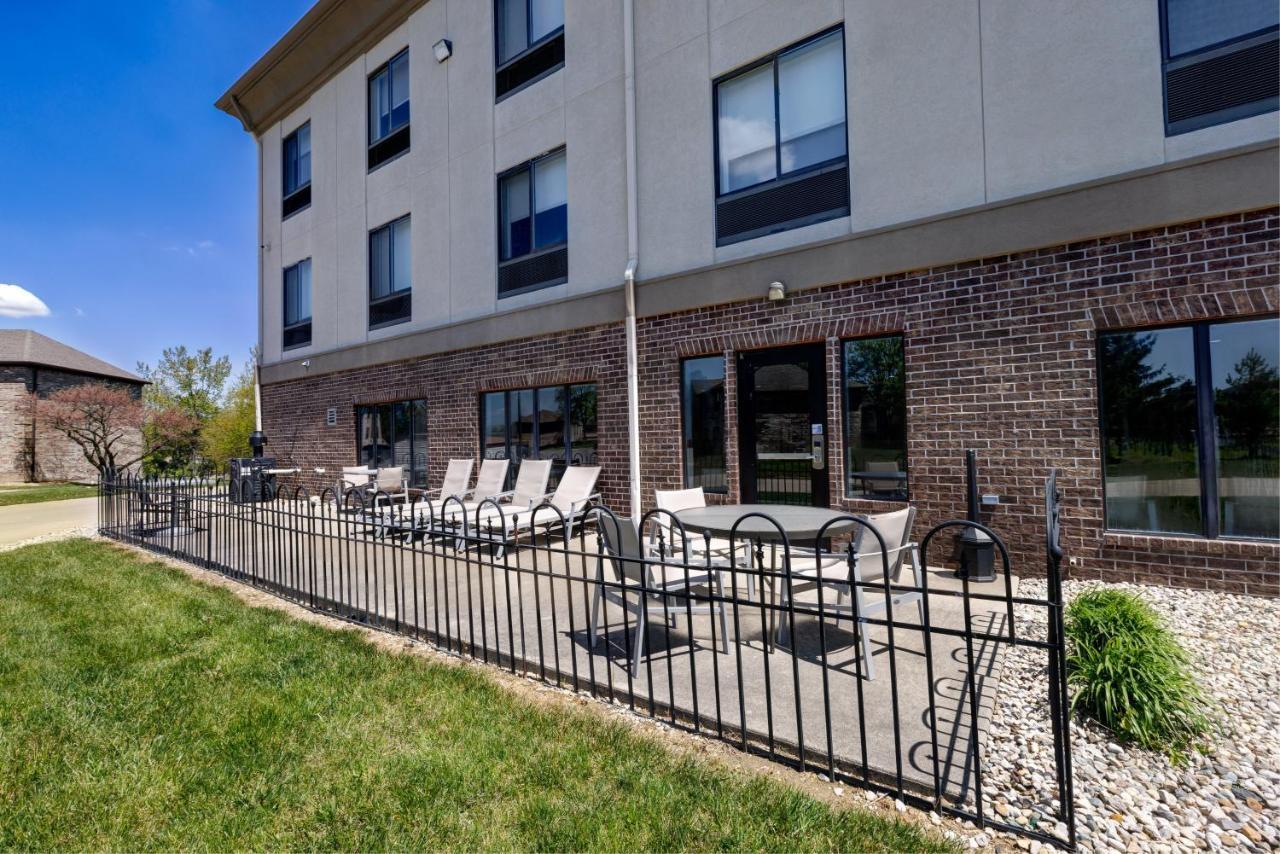 Holiday Inn Express Hotel & Suites Shelbyville By Ihg Eksteriør billede