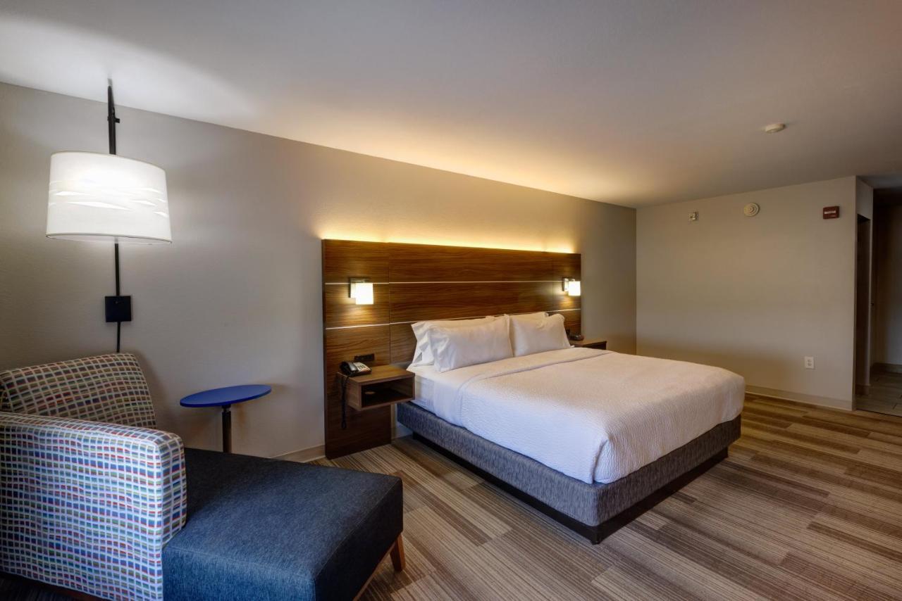 Holiday Inn Express Hotel & Suites Shelbyville By Ihg Eksteriør billede