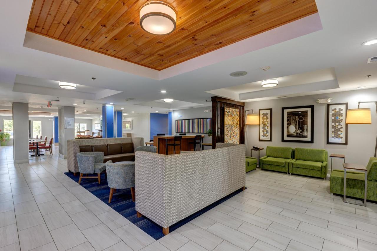 Holiday Inn Express Hotel & Suites Shelbyville By Ihg Eksteriør billede