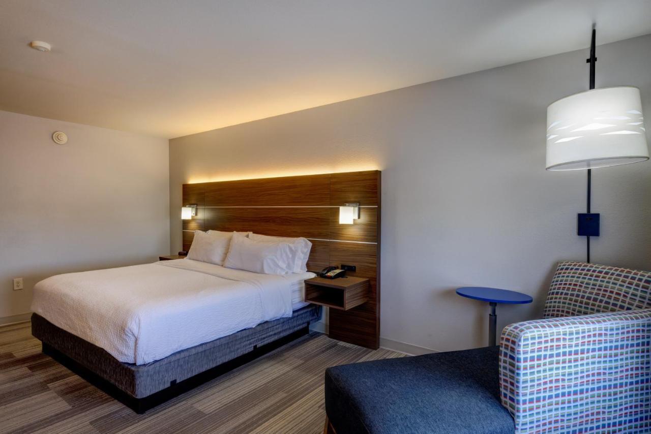 Holiday Inn Express Hotel & Suites Shelbyville By Ihg Eksteriør billede